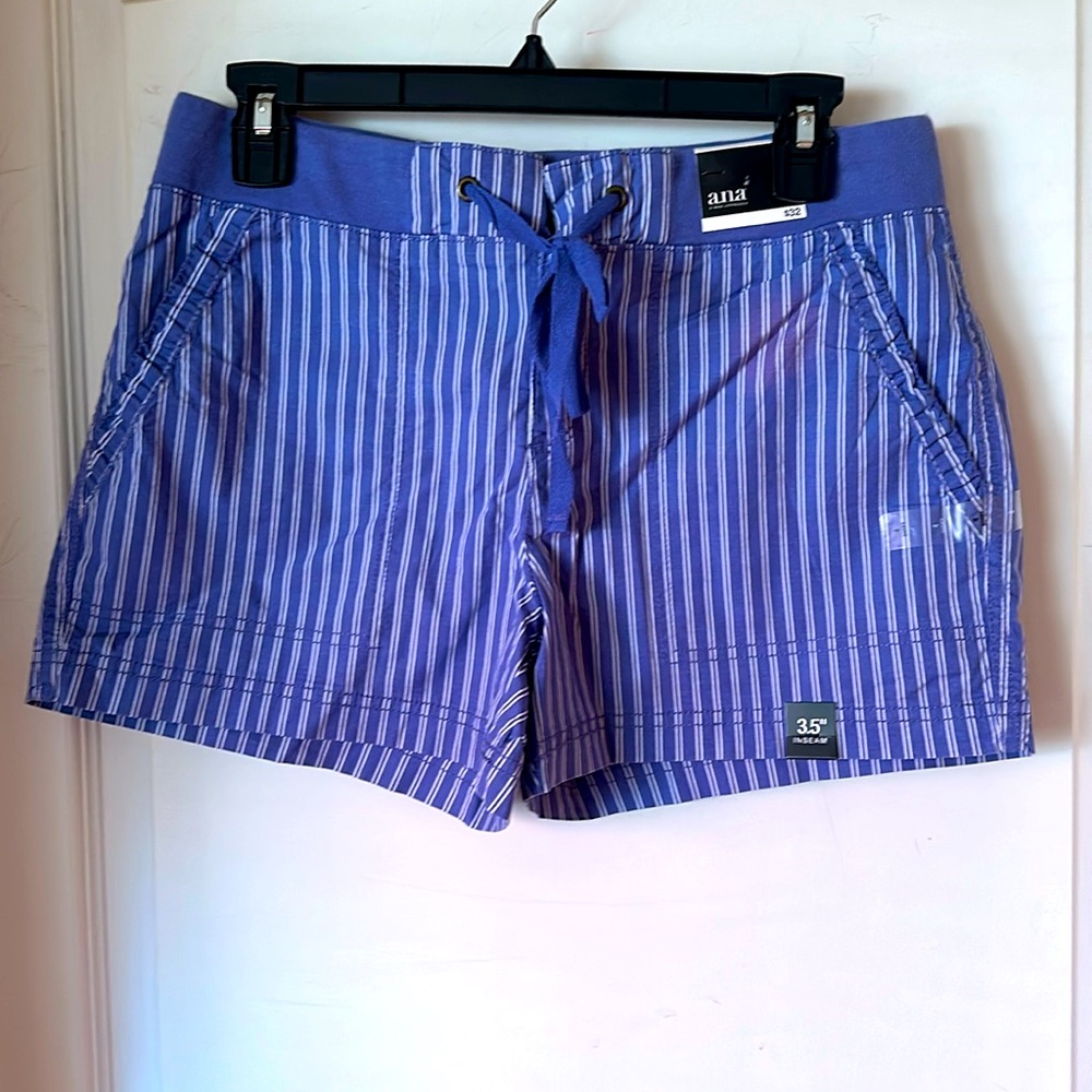 Women’s Ana blue and white striped shorts drawstring New with Tags